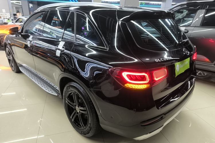 Used Mercedes-Benz GLC 2020 Facelifted GLC 260 L 4MATIC Dynamic Edition Exterior 2