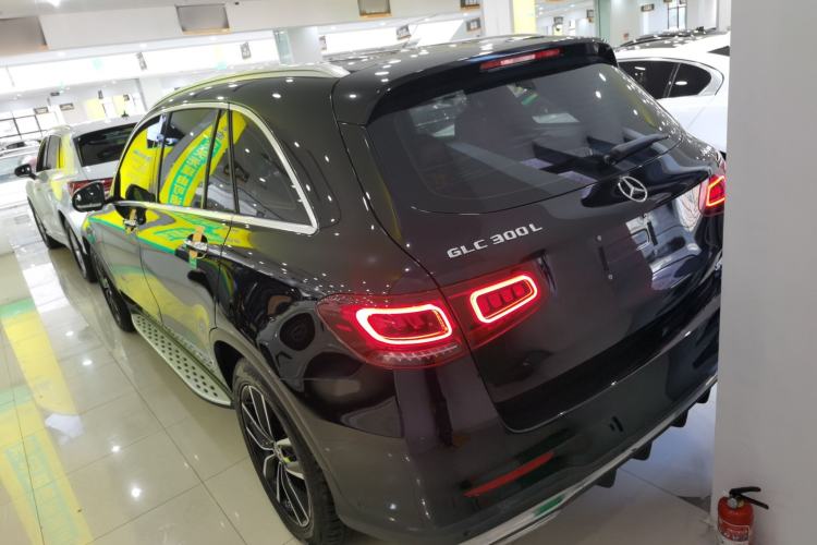 Used Mercedes-Benz GLC 2020 GLC 300 L 4MATIC Dynamic Edition Exterior 2