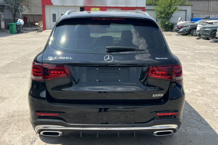 Used Mercedes-Benz GLC 2020 Facelift GLC 300 L 4MATIC Dynamic Edition Exterior 2