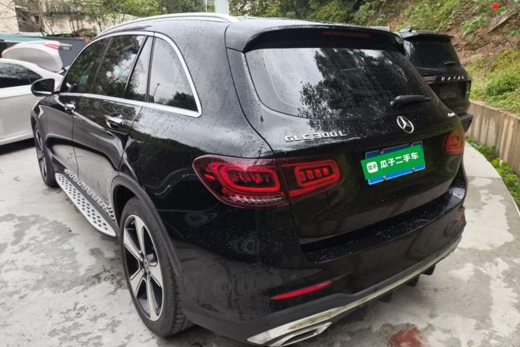 Used Mercedes-Benz GLC 2020 Facelifted GLC 300 L 4MATIC Luxury Edition Exterior 2