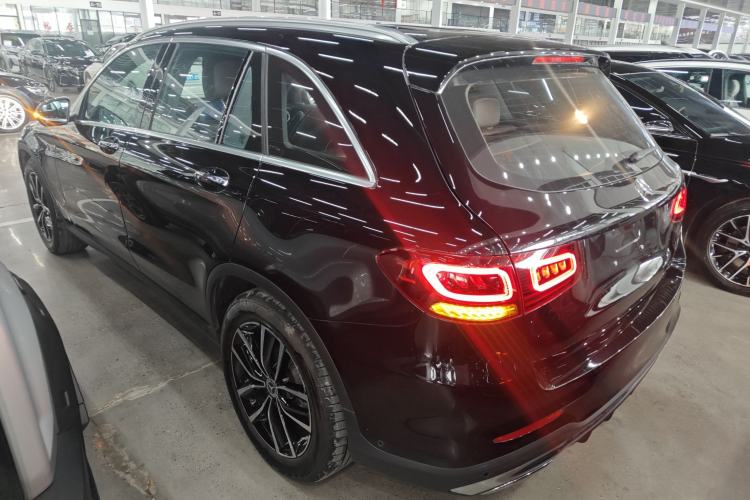 Used Mercedes-Benz GLC 2020 Facelift GLC 260 L 4MATIC Luxury Edition Exterior 2