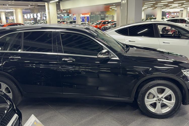 Used Mercedes-Benz GLC 2020 Facelifted GLC 260 L 4MATIC Dynamic Edition Exterior 2
