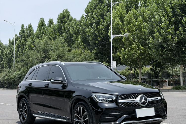 Used Mercedes-Benz GLC 2020 Facelift GLC 300 L 4MATIC Dynamic Edition Exterior 2