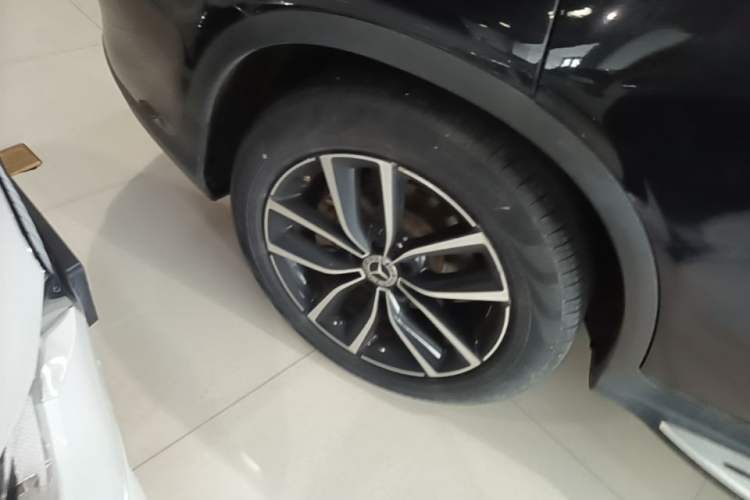 Used Mercedes-Benz GLC 2020 GLC 300 L 4MATIC Dynamic Edition Exterior 2