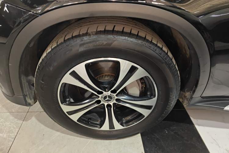 Used Mercedes-Benz GLC 2020 GLC 260 L 4MATIC Dynamic Model Exterior 2