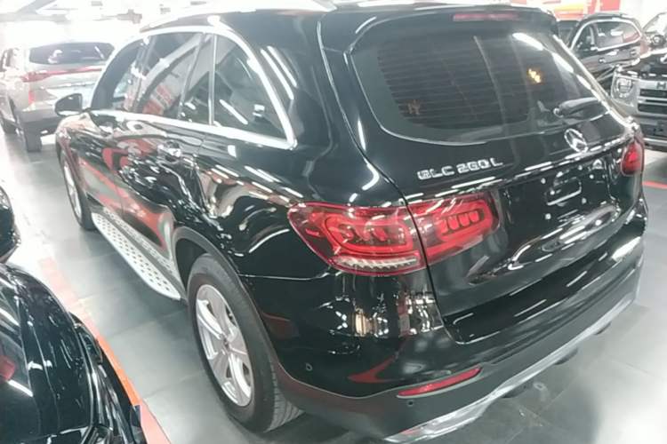 Used Mercedes-Benz GLC 2020 Facelifted GLC 260 L 4MATIC Dynamic Edition Exterior 2