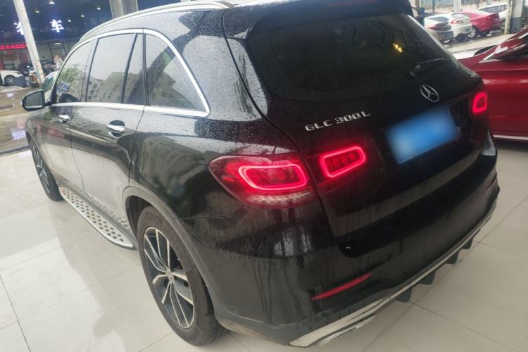 Used Mercedes-Benz GLC 2020 Facelift GLC 300 L 4MATIC Dynamic Edition Exterior 2