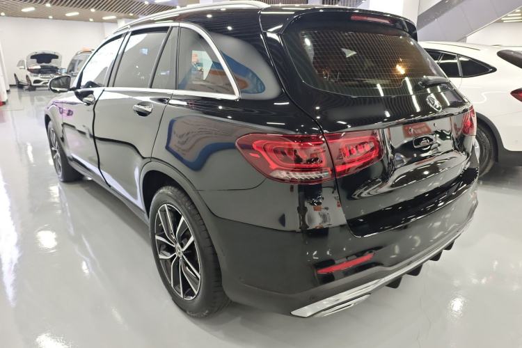 Used Mercedes-Benz GLC 2020 Facelift GLC 260 L 4MATIC Luxury Edition Exterior 2