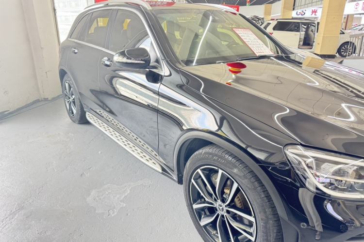 Used Mercedes-Benz GLC 2020 Facelift GLC 300 L 4MATIC Dynamic Edition Exterior 2