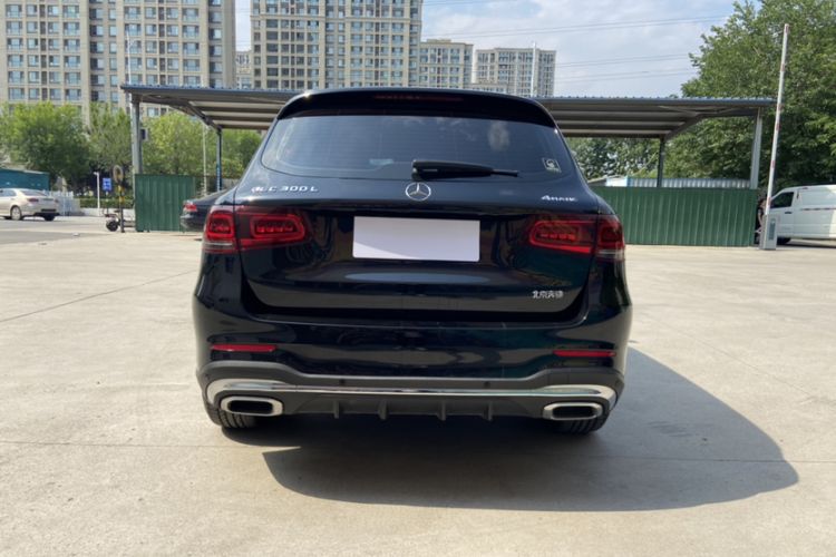 Used Mercedes-Benz GLC 2020 Facelift GLC 300 L 4MATIC Dynamic Edition Exterior 3