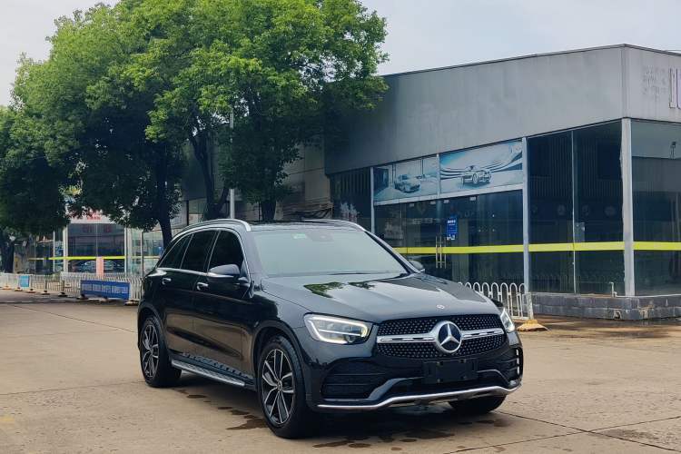 Used Mercedes-Benz GLC 2020 Facelift GLC 300 L 4MATIC Dynamic Edition Exterior 3