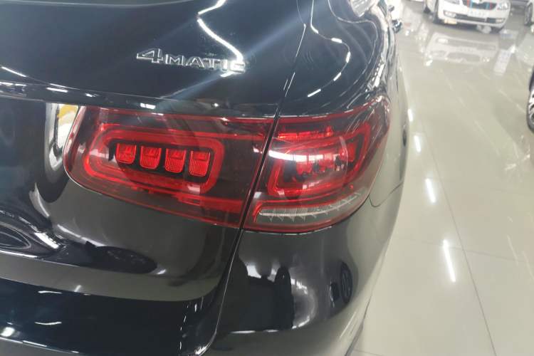 Used Mercedes-Benz GLC 2020 GLC 300 L 4MATIC Luxury Model Exterior 3