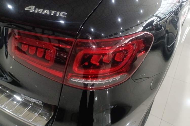 Used Mercedes-Benz GLC 2020 GLC 300 L 4MATIC Dynamic Edition Exterior 3