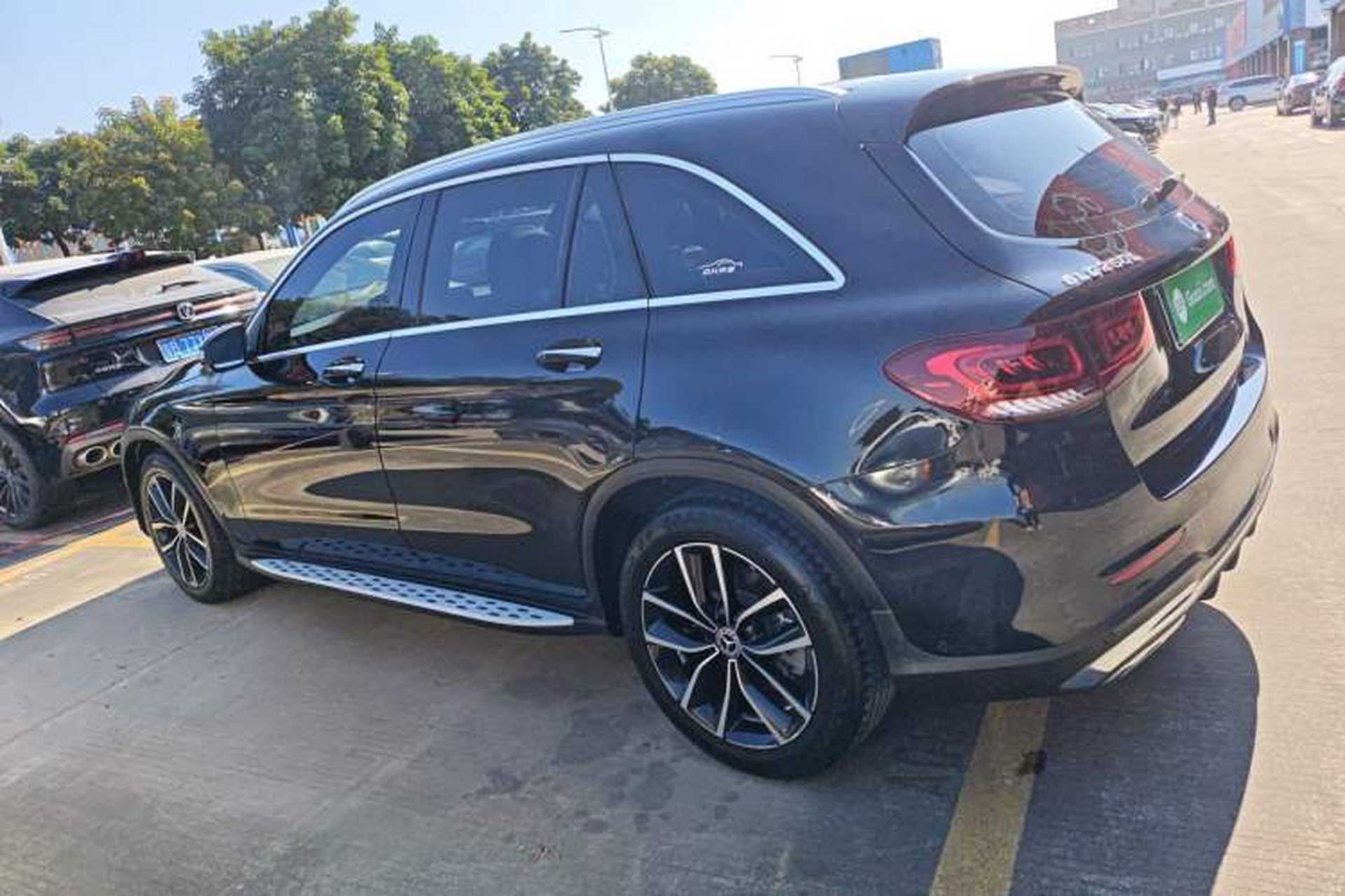 Used Mercedes-Benz GLC 2020 Facelift GLC 260 L 4MATIC Luxury Edition Exterior 3