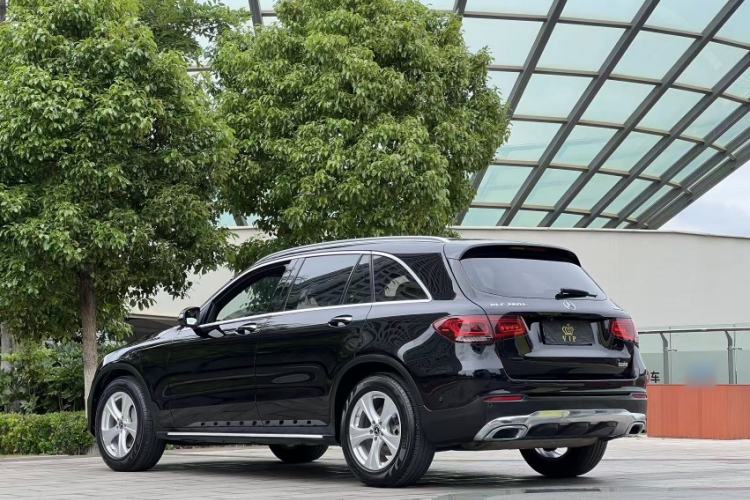 Used Mercedes-Benz GLC 2020 Facelifted GLC 260 L 4MATIC Dynamic Edition Exterior 3