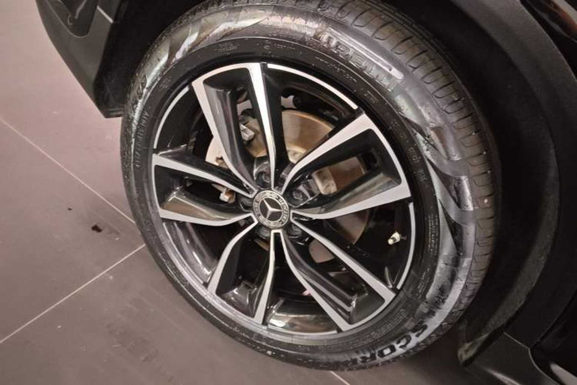 Used Mercedes-Benz GLC 2020 Facelift GLC 300 L 4MATIC Dynamic Edition Exterior 3