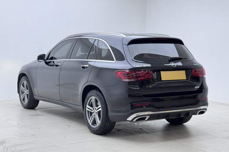 Used Mercedes-Benz GLC 2020 GLC 260 L 4MATIC Luxury Model Exterior 3