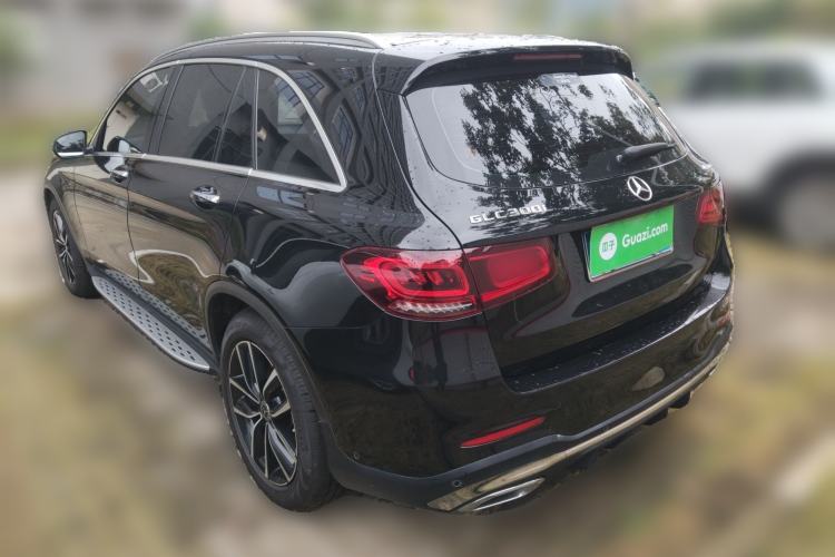 Used Mercedes-Benz GLC 2020 Facelift GLC 300 L 4MATIC Dynamic Edition Exterior 3
