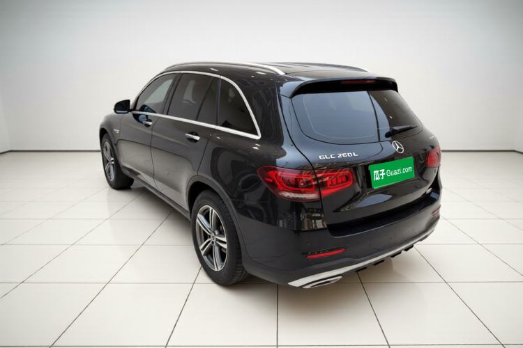 Used Mercedes-Benz GLC 2020 GLC 260 L 4MATIC Luxury Model Exterior 3
