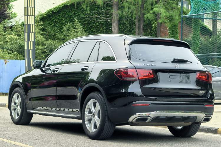 Used Mercedes-Benz GLC 2020 Facelifted GLC 260 L 4MATIC Dynamic Edition Exterior 4