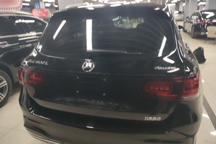 Used Mercedes-Benz GLC 2020 GLC 260 L 4MATIC Luxury Model Exterior 4