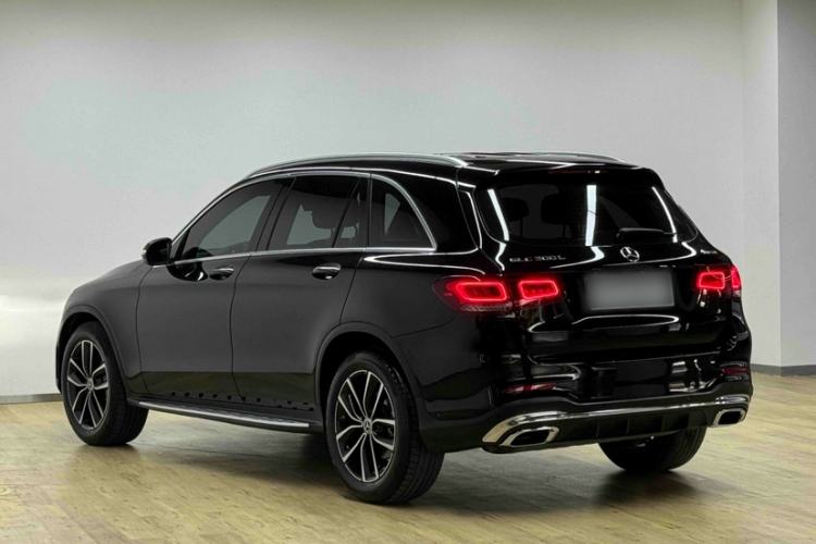 Used Mercedes-Benz GLC 2020 GLC 300 L 4MATIC Dynamic Edition Exterior 4