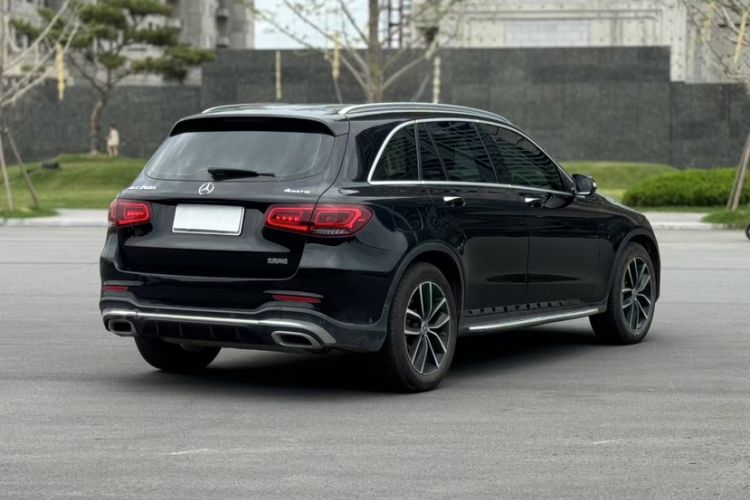 Used Mercedes-Benz GLC 2020 Facelift GLC 260 L 4MATIC Luxury Edition Exterior 4