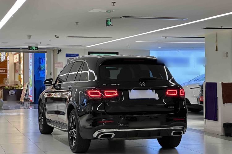 Used Mercedes-Benz GLC 2020 Facelift GLC 300 L 4MATIC Dynamic Edition Exterior 4