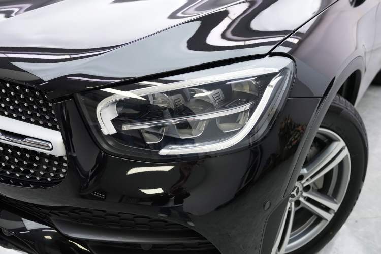 Used Mercedes-Benz GLC 2020 GLC 260 L 4MATIC Luxury Model Exterior 4
