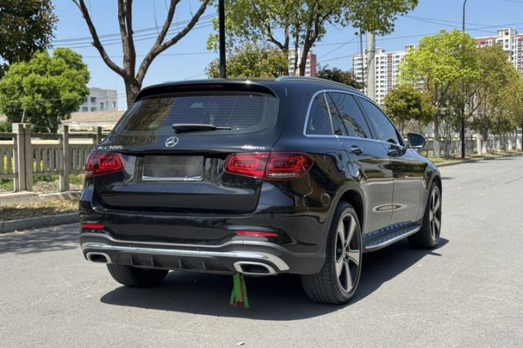 Used Mercedes-Benz GLC 2020 GLC 300 L 4MATIC Luxury Model Exterior 4