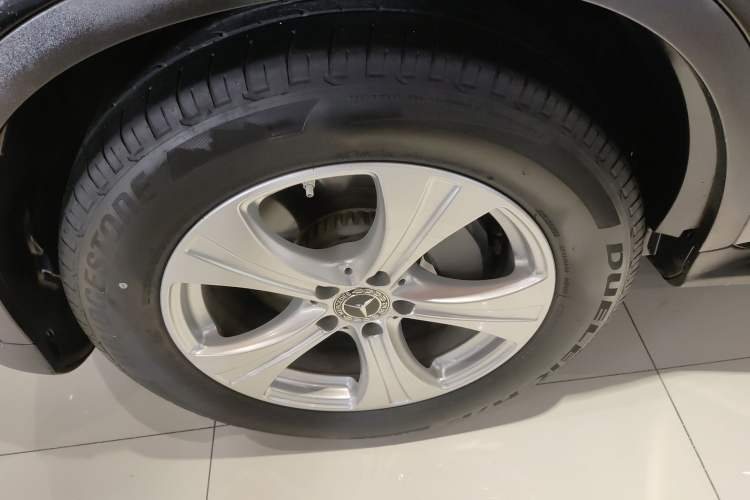 Used Mercedes-Benz GLC 2020 Facelifted GLC 260 L 4MATIC Dynamic Edition Exterior 4