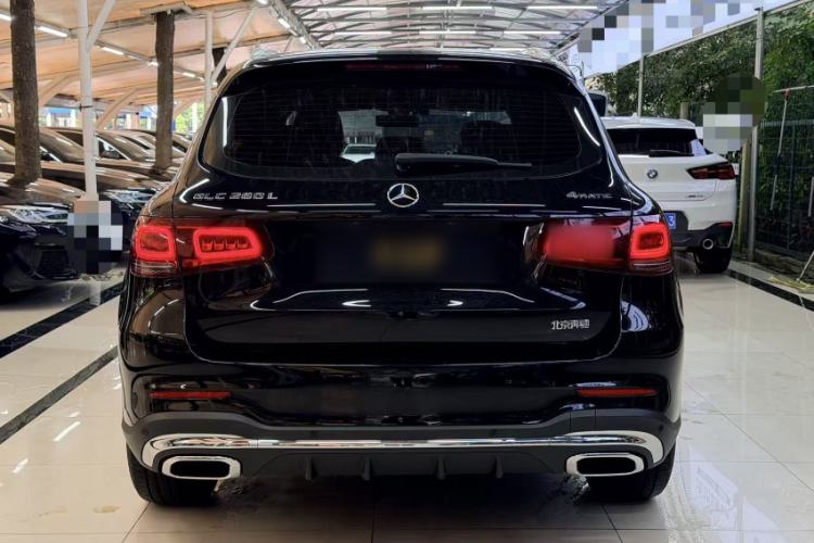 Used Mercedes-Benz GLC 2020 GLC 260 L 4MATIC Luxury Model Exterior 4