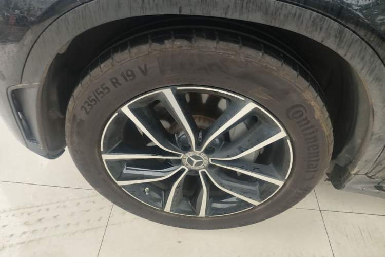 Used Mercedes-Benz GLC 2020 Facelift GLC 300 L 4MATIC Dynamic Edition Exterior 4