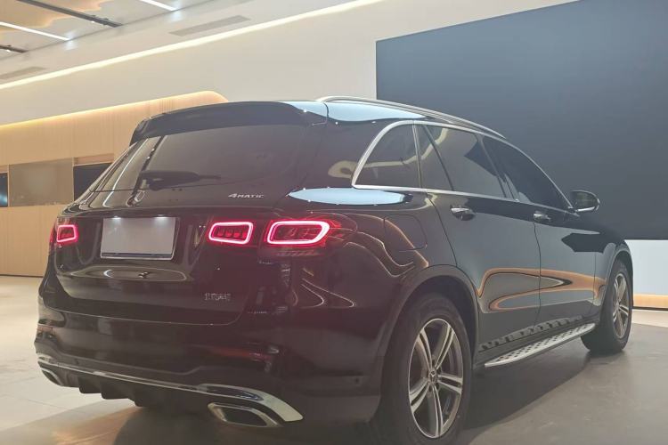 Used Mercedes-Benz GLC 2020 GLC 260 L 4MATIC Luxury Model Exterior 4