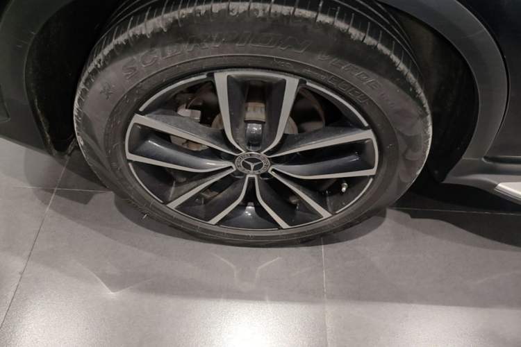 Used Mercedes-Benz GLC 2020 GLC 300 L 4MATIC Dynamic Edition Exterior 5