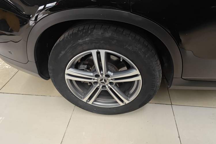 Used Mercedes-Benz GLC 2020 Facelifted GLC 260 L 4MATIC Dynamic Edition Exterior 5