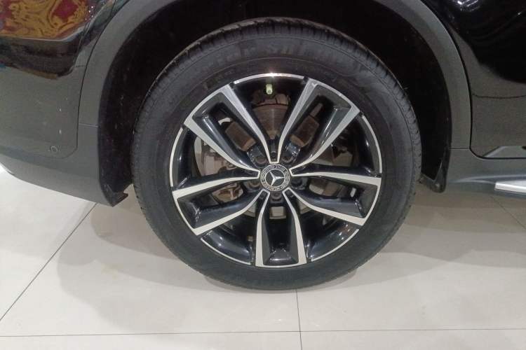 Used Mercedes-Benz GLC 2020 GLC 300 L 4MATIC Dynamic Edition Exterior 5
