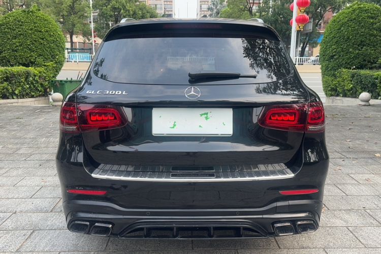 Used Mercedes-Benz GLC 2020 GLC 260 L 4MATIC Luxury Model Exterior 5