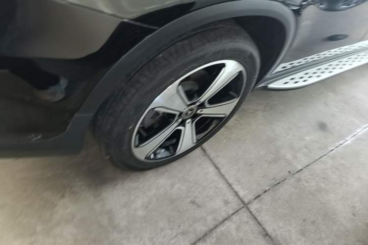 Used Mercedes-Benz GLC 2020 Facelifted GLC 300 L 4MATIC Luxury Edition Exterior 5
