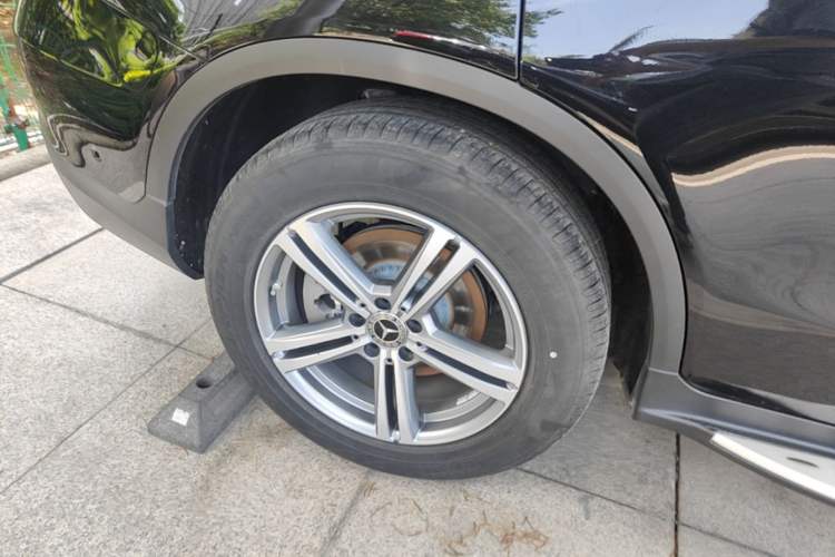 Used Mercedes-Benz GLC 2020 Facelifted GLC 260 L 4MATIC Dynamic Edition Exterior 5