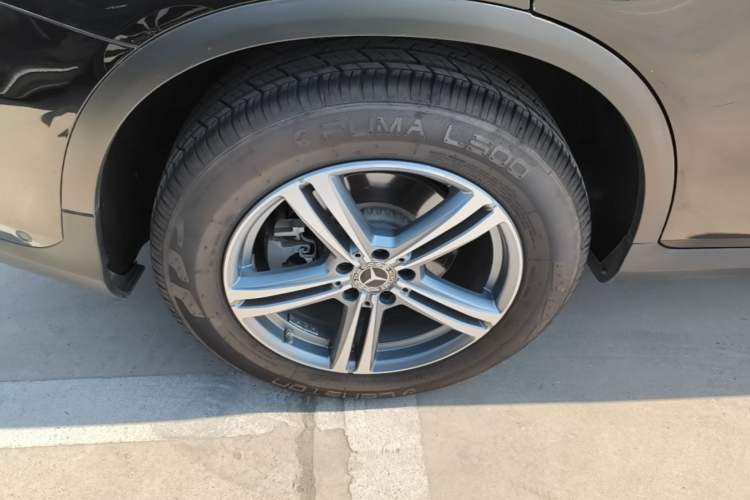 Used Mercedes-Benz GLC 2020 GLC 260 L 4MATIC Luxury Model Exterior 5