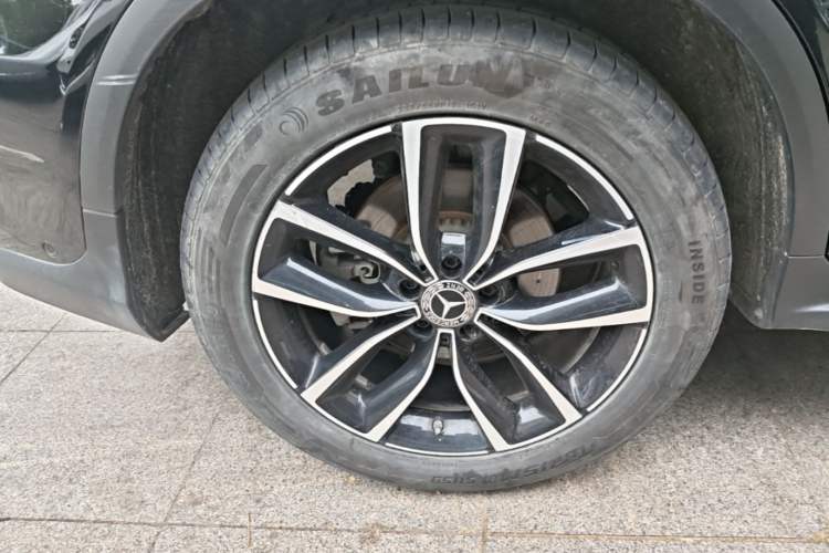 Used Mercedes-Benz GLC 2020 Facelift GLC 300 L 4MATIC Dynamic Edition Exterior 5