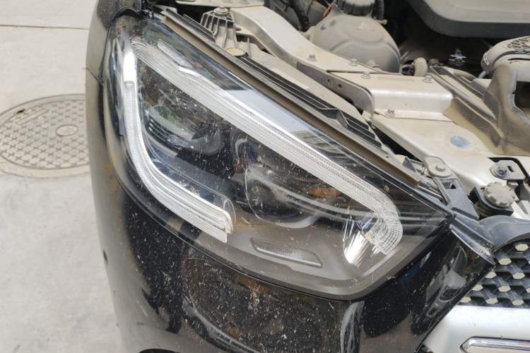 Used Mercedes-Benz GLC 2020 GLC 300 L 4MATIC Luxury Model Exterior 6