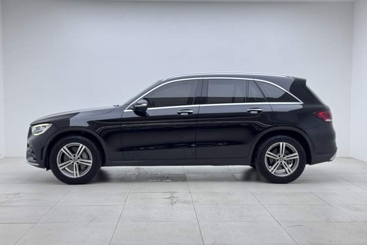 Used Mercedes-Benz GLC 2020 GLC 260 L 4MATIC Luxury Model Exterior 6