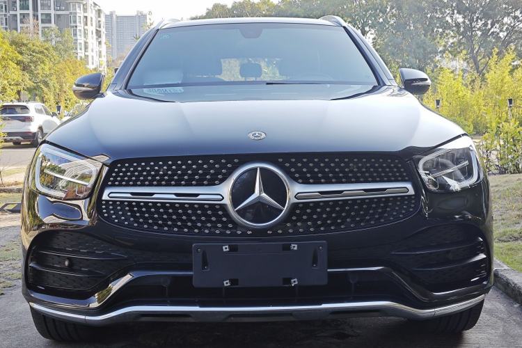 Used Mercedes-Benz GLC 2020 GLC 260 L 4MATIC Luxury Model Exterior 6