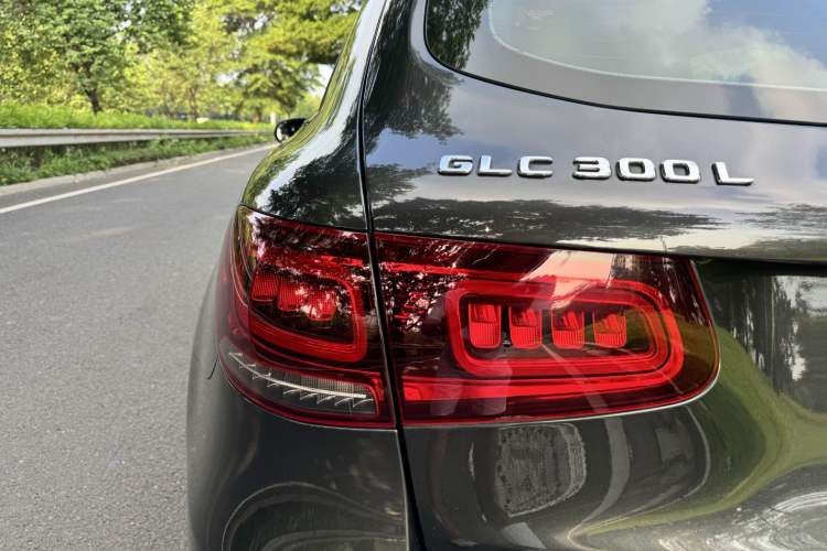 Used Mercedes-Benz GLC 2020 Facelift GLC 300 L 4MATIC Dynamic Edition Exterior 7