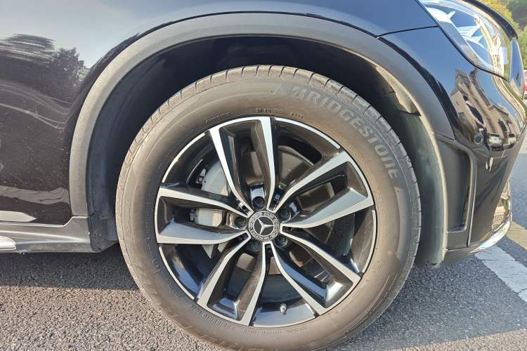 Used Mercedes-Benz GLC 2020 GLC 300 L 4MATIC Dynamic Edition Exterior 7