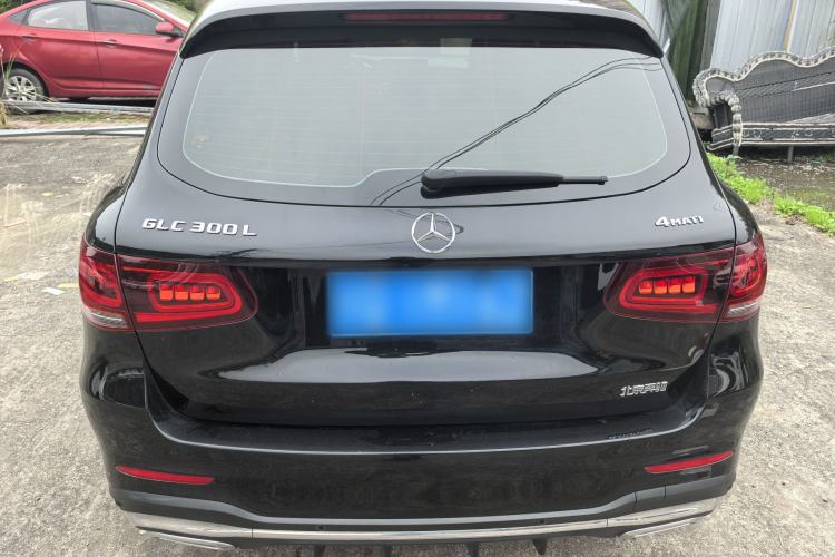 Used Mercedes-Benz GLC 2020 GLC 260 L 4MATIC Luxury Model Exterior 7