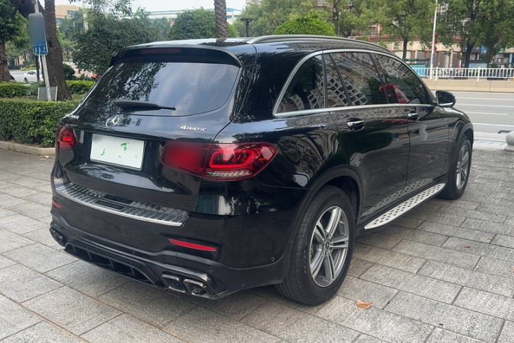 Used Mercedes-Benz GLC 2020 GLC 260 L 4MATIC Luxury Model Exterior 7