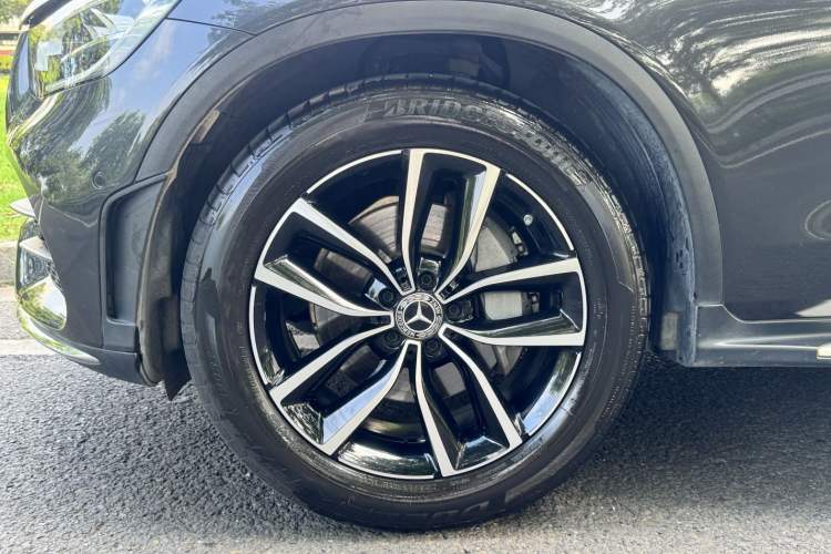 Used Mercedes-Benz GLC 2020 Facelift GLC 300 L 4MATIC Dynamic Edition Exterior 8